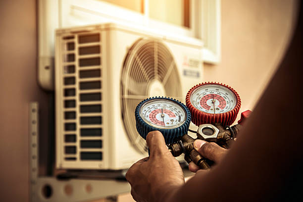 Professional Air Conditioning Service technician working in Meraux, LA